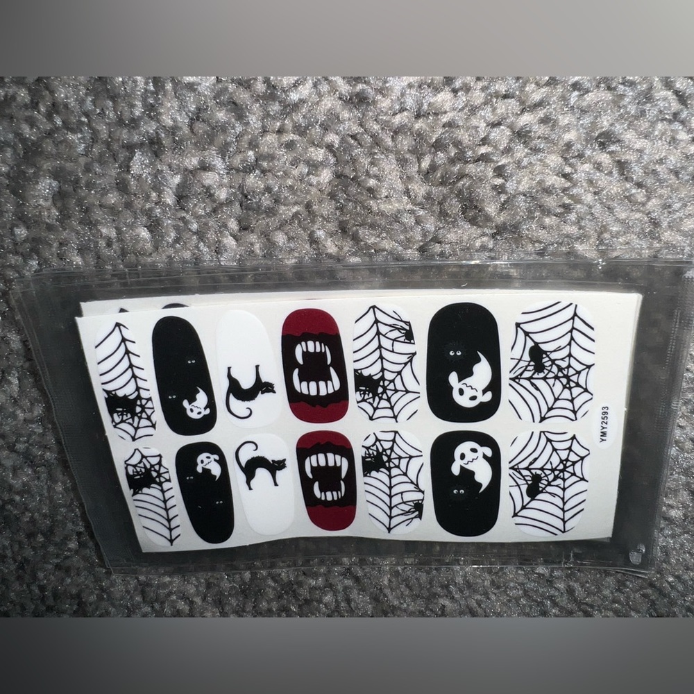 $1 HALLOWEEN NAIL STICKER WRAPS. NEW. $1 WITH ANY $10 ORDER OR MORE - Picture 7 of 16